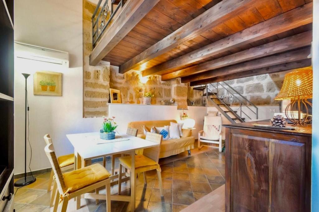 Alghero Old Town Apartment Steps To Sea And Scenic Ramparts المظهر الخارجي الصورة