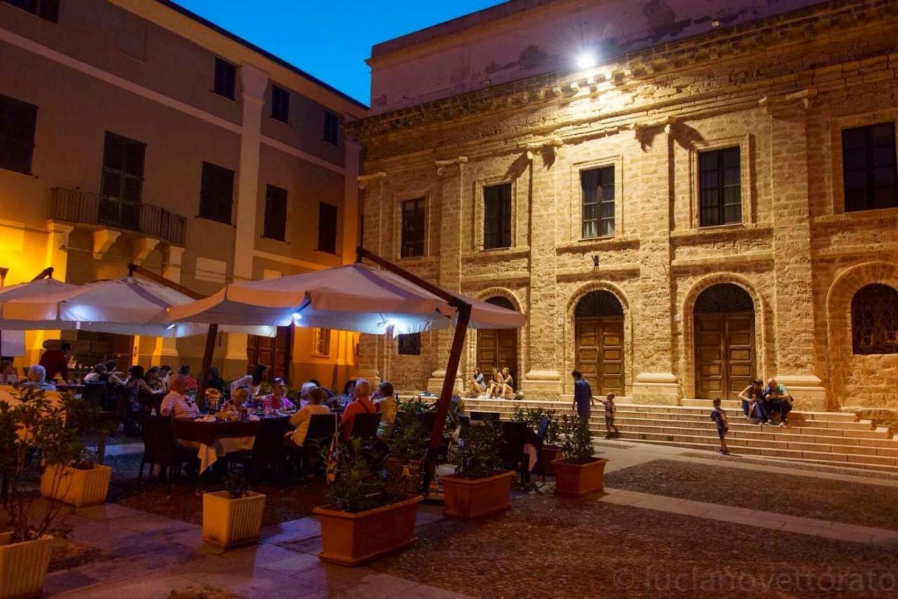 Alghero Old Town Apartment Steps To Sea And Scenic Ramparts المظهر الخارجي الصورة