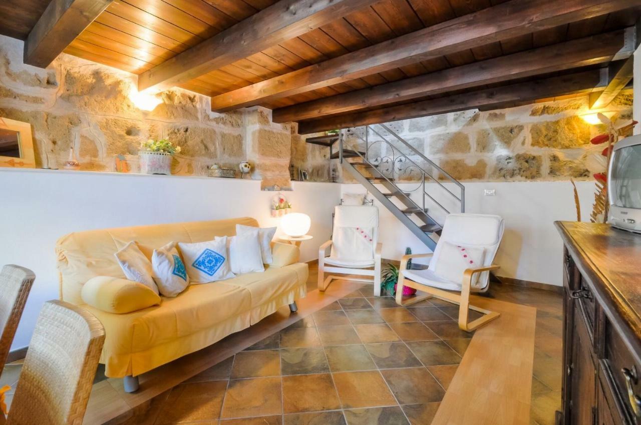 Alghero Old Town Apartment Steps To Sea And Scenic Ramparts المظهر الخارجي الصورة