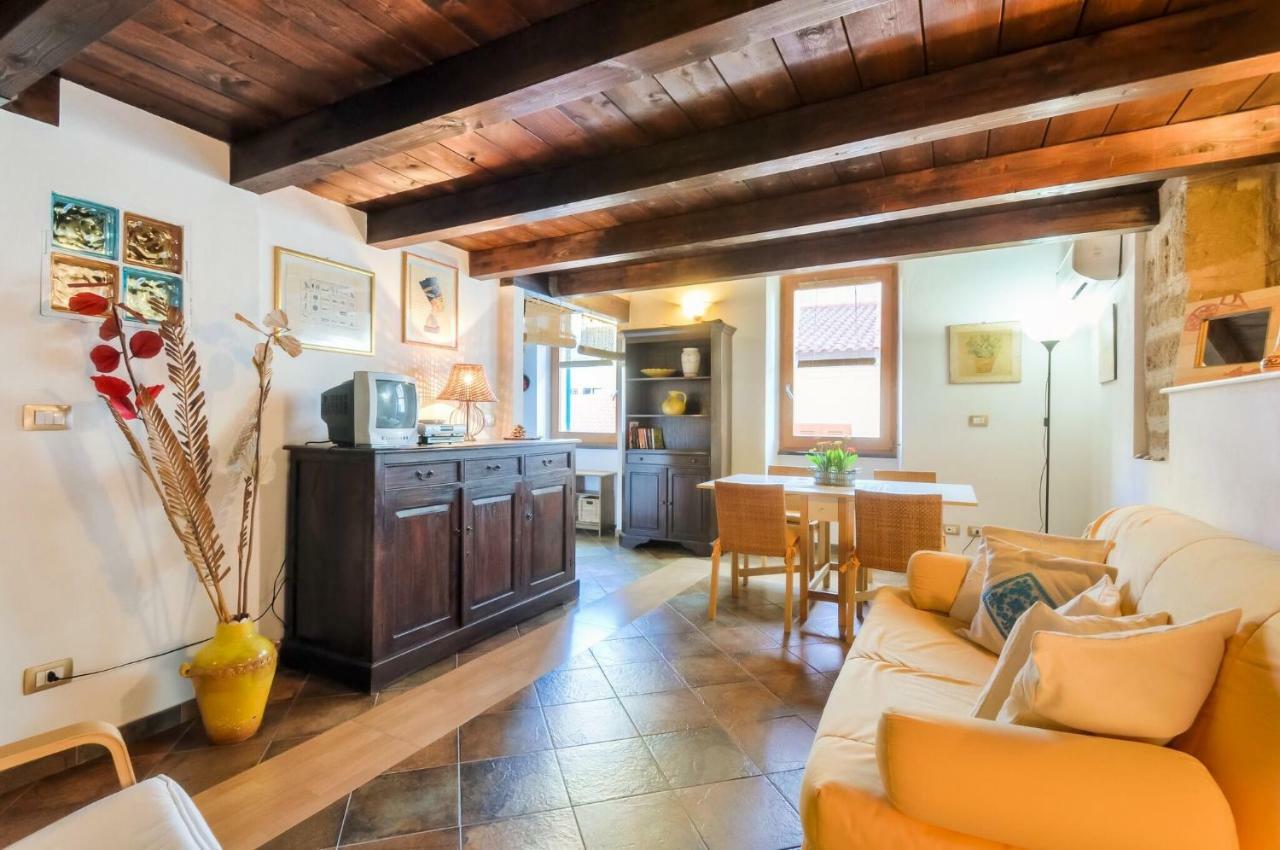 Alghero Old Town Apartment Steps To Sea And Scenic Ramparts المظهر الخارجي الصورة